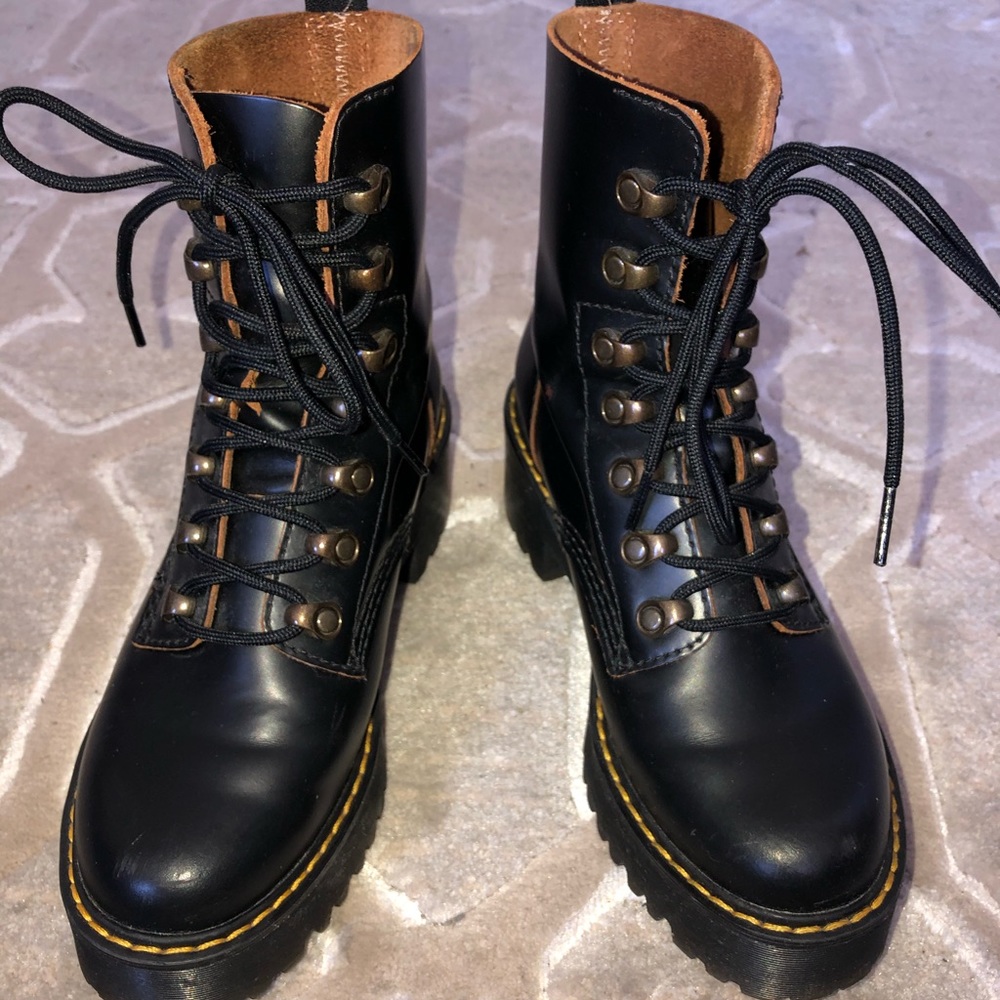 Dr Marten Leona Platform Boots